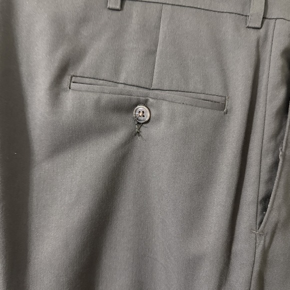 Haggar Black Label Suit Blazer 44L and Pants 36x32 - Picture 9 of 12